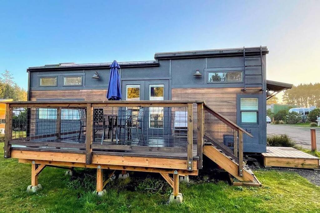 Azalea - Tiny Home Living In Style! Waldport Exterior photo